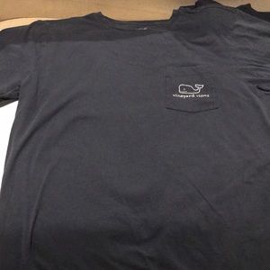 Vineyard vines t shirt